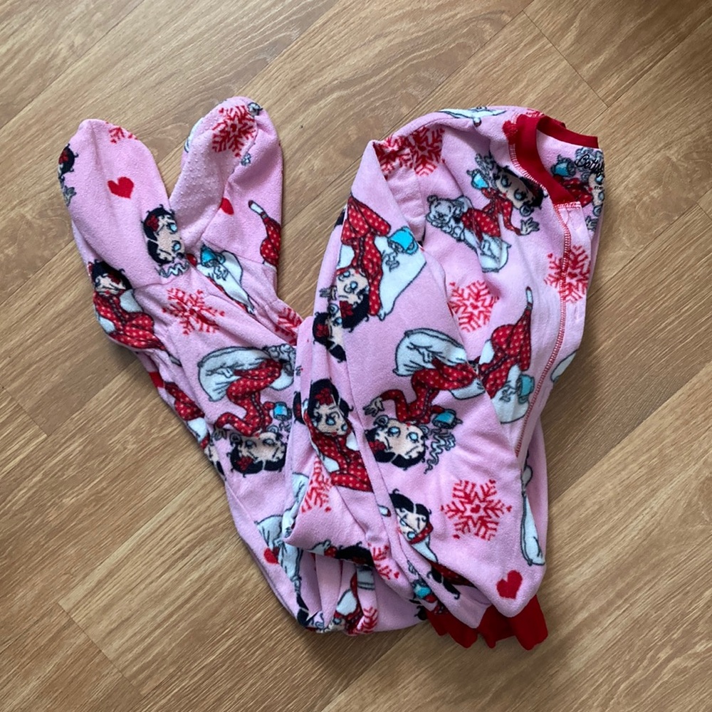 Betty Boop Footed pajamas